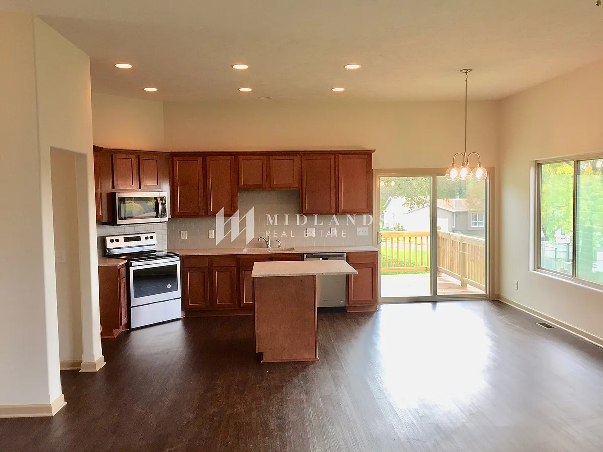 Building Photo - 6012 N 108th Avenue Cir