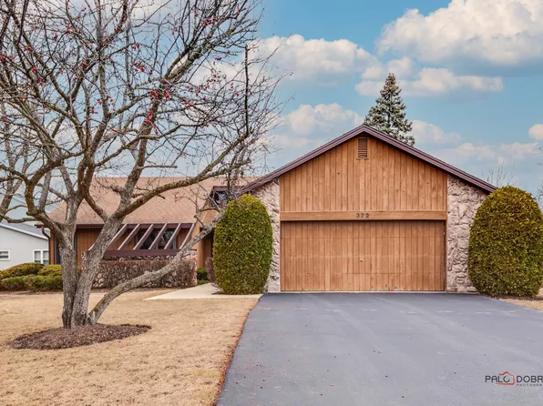 372 White Oak Ct, Gurnee, IL 60031