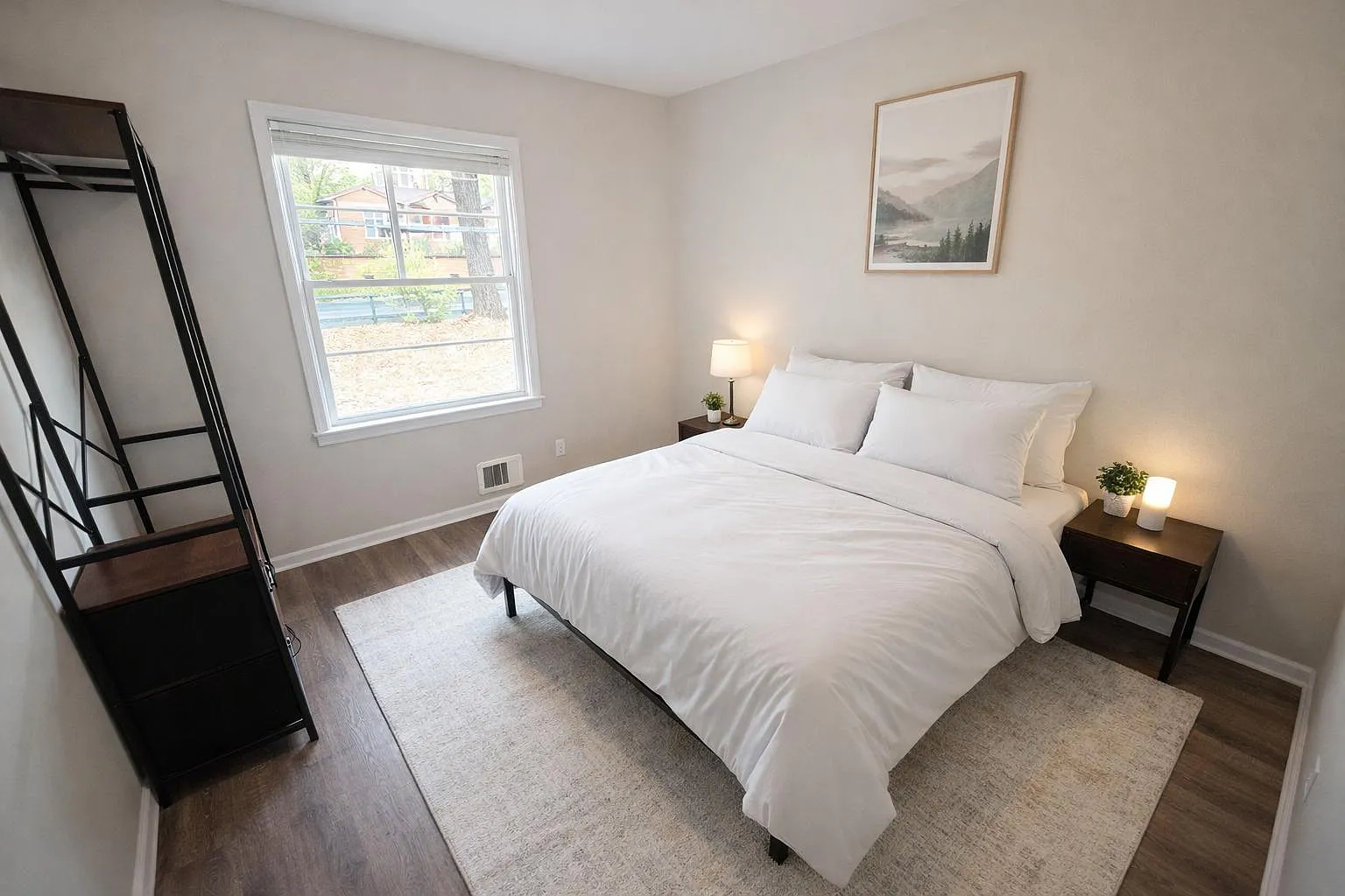 4 bed, 3.0 bath, 2300 sqft, $719 — Photo 1