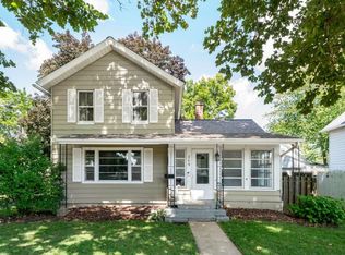 209 E 1st St, Sandwich, IL 60548