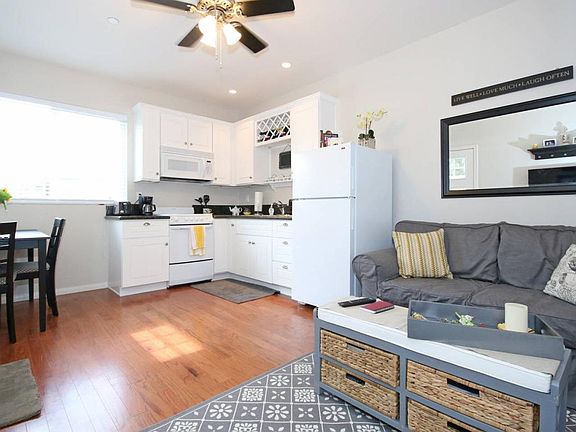 2nd image of 5649 Gaines St