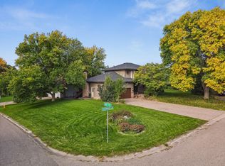 4875 Deerwood Ln N, Plymouth, MN 55442