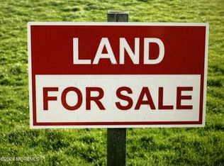 1903 Melville St, Oakhurst, NJ 07755