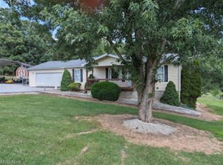 965 Access Rd, Williamstown, WV 26187