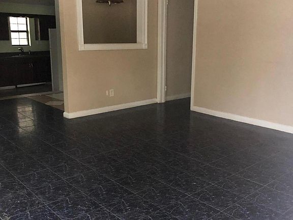 2nd image of 6042 Wilson Blvd