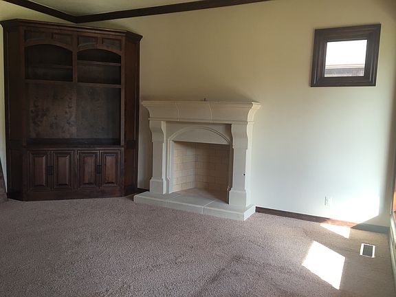 5th image of 15704 Cambria Ct