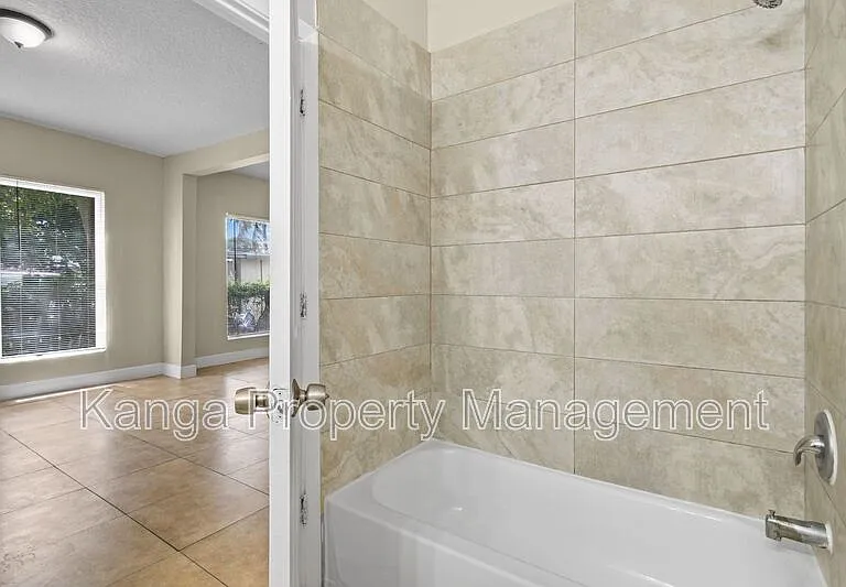 3721 Henry Ave #B — Photo 26