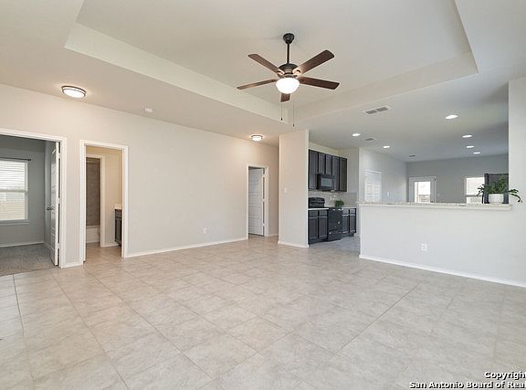 5th image of 150 FALLOWBROOK LN