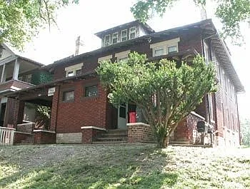 Summit St 1772-1774 NCR — Photo 1