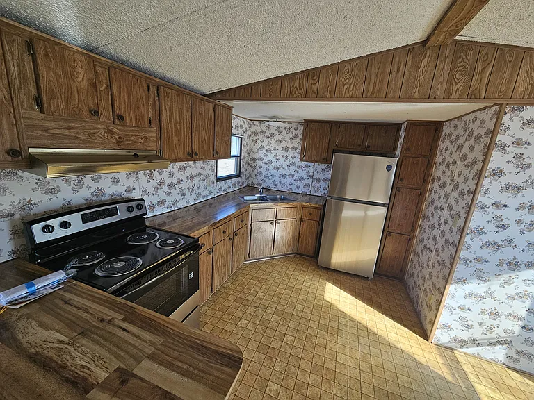 3000 E 3rd Ave #34 — Photo 5