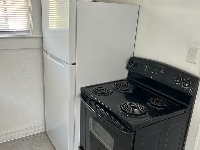 122 S Peninsula Dr — Photo 12