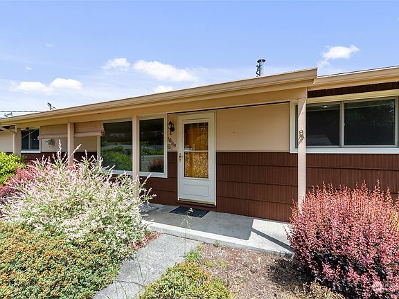 5th image of 10119 Forest Court SW