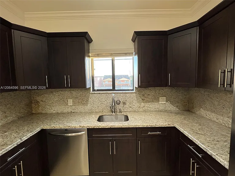 2268 SW 8th St #5 — Photo 7
