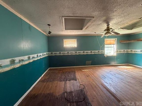 3rd image of 431 Bill Hudgens St