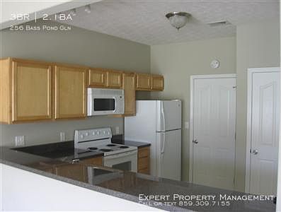 2nd image of 256 Bass Pond Glen Dr