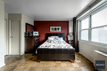 Rented by Bond New York