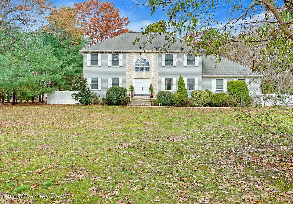 1st image of 1228 Hickory St