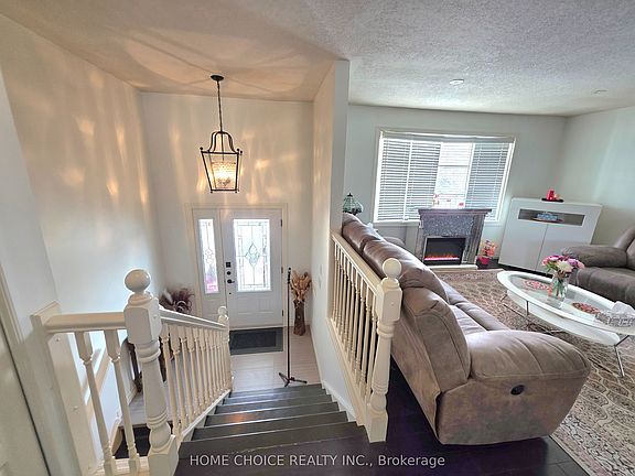 4th image of 637 W Pineridge Rd