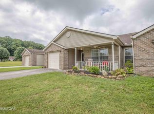 10044 Greylock Way, Knoxville, TN 37931
