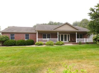 806 E 7th St, Coal Valley, IL