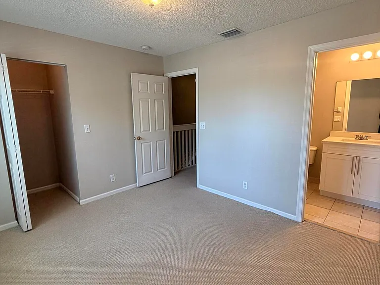 5145 Palmbrooke Cir — Photo 12