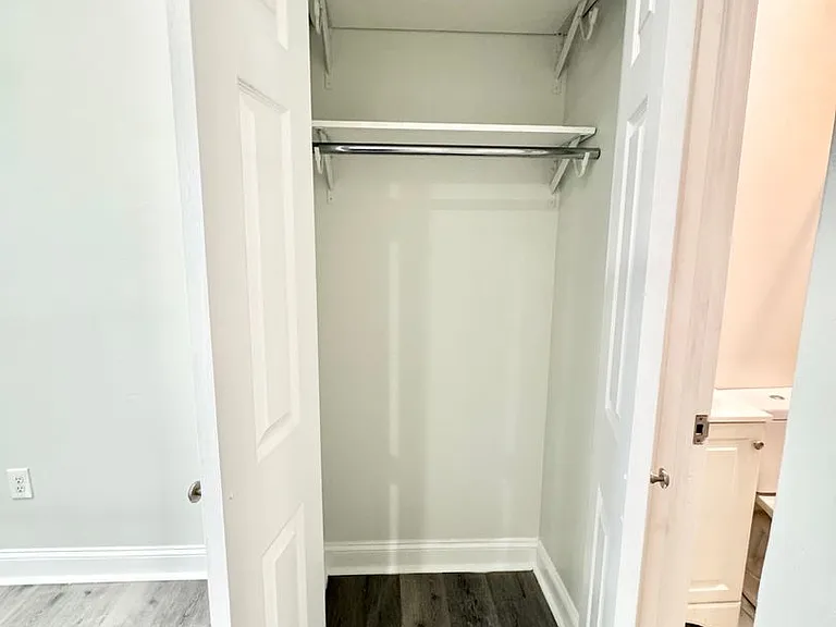 5002 Walnut Street — Photo 8