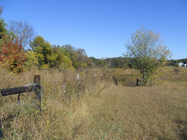 2nd image of 7150 Happy Valley Rd