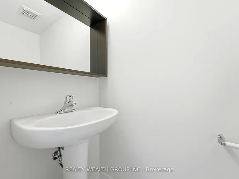 7 City Park Cir — Photo 29