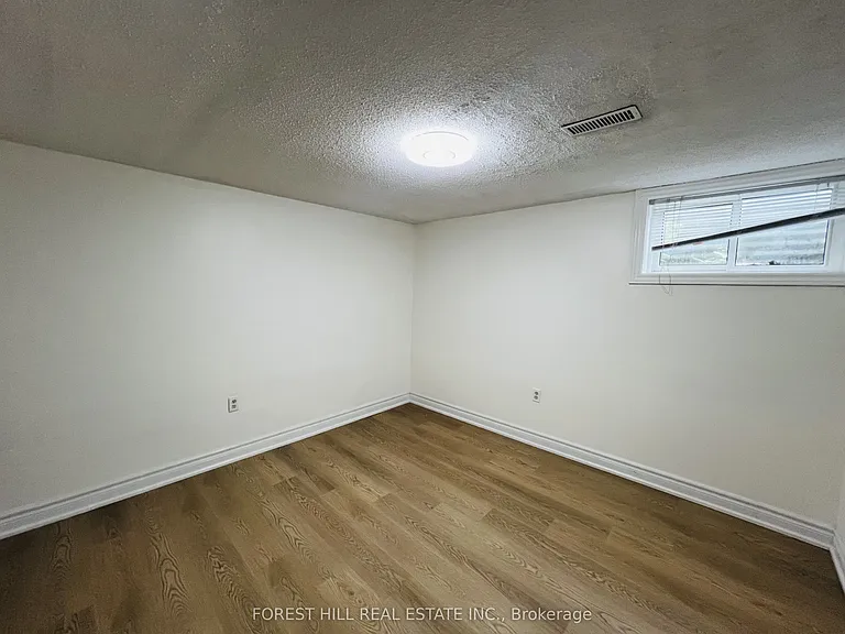420 Grove St E #LOWER — Photo 7