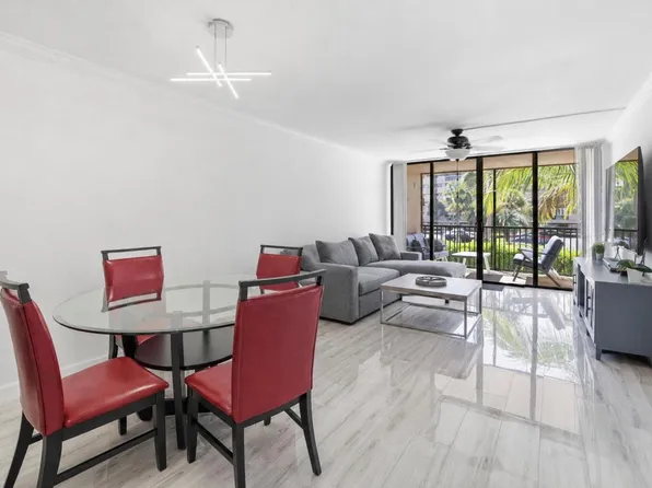 16 Royal Palm Way #205, Boca Raton, FL 33432