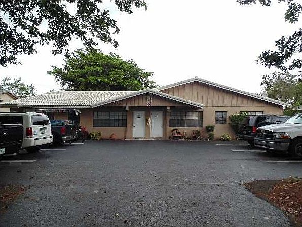 1st image of 11401 NW 43rd St #11405