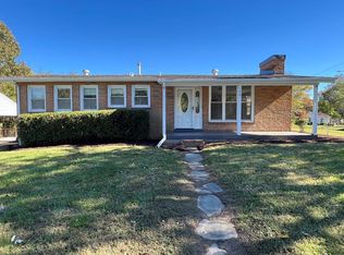 104 Hermitage Dr, Danville, VA 24541