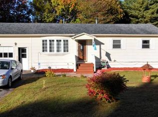 34 Riverside Dr, Milton, VT 05468