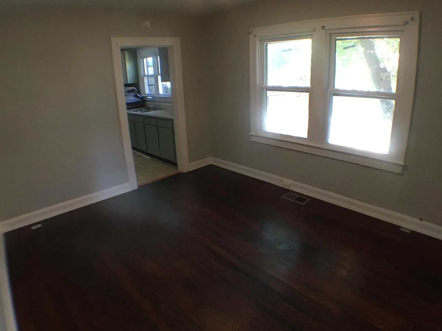 423 South Hembree Street - 1 — Photo 4