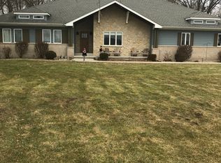 10012 Eagle Ct, Demotte, IN 46310