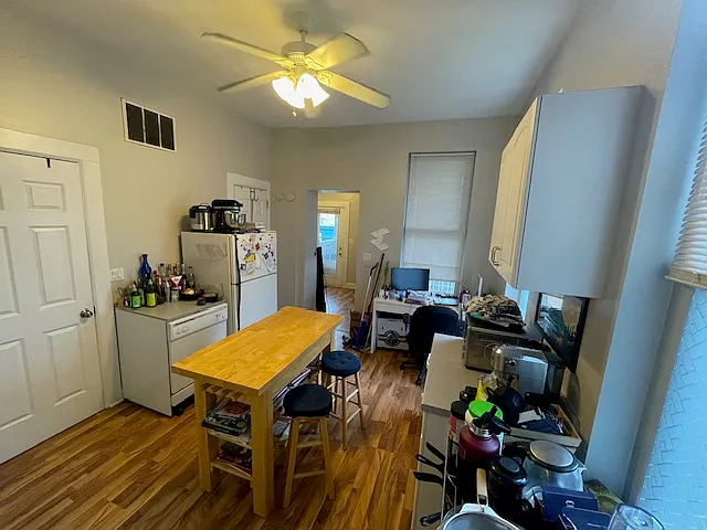853 N Marshfield Ave #1 — Photo 4