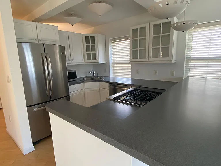 18 Berrian Pl #B — Photo 25