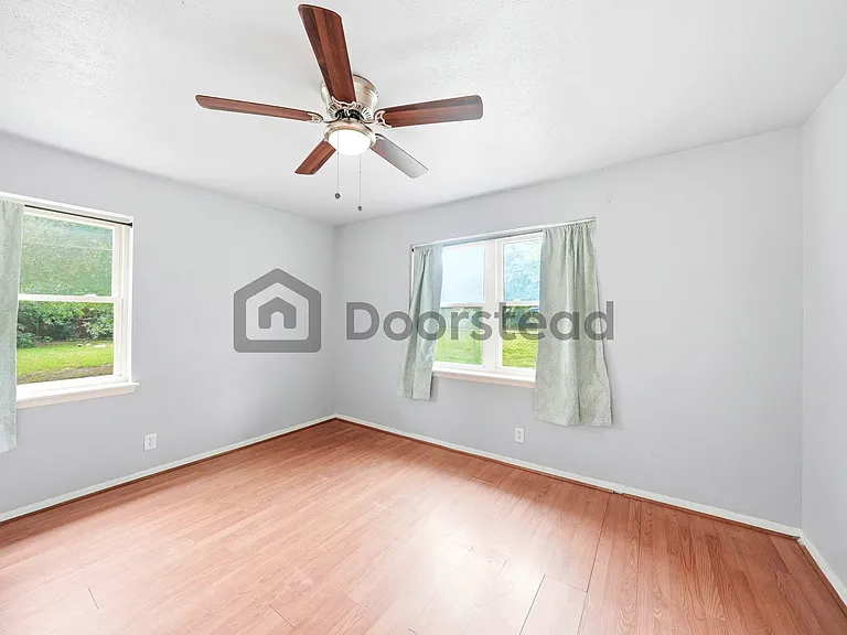204 Jefflyn Ct — Photo 24