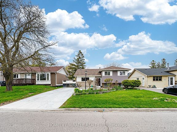 3rd image of 53 Windermere Ct