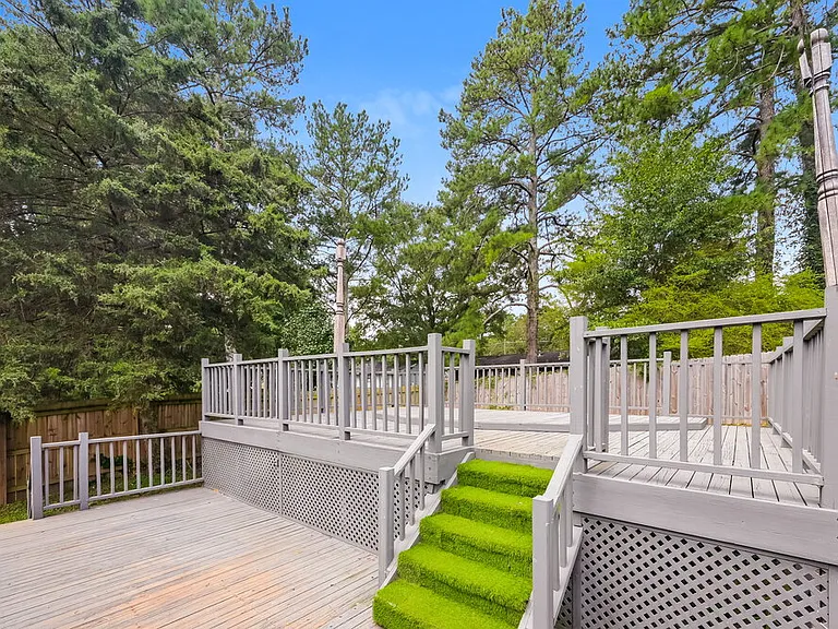 2981 Landmark Dr SE — Photo 15
