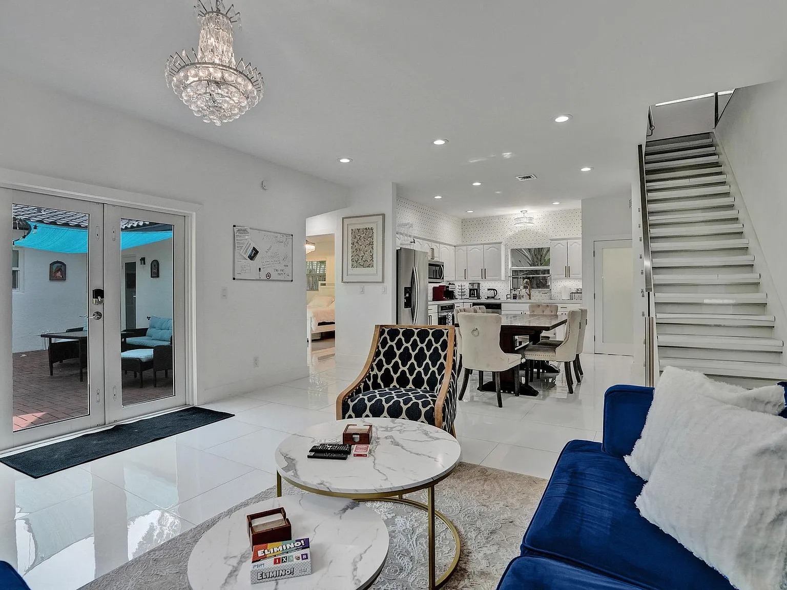 5 bed, 4.0 bath, 2990 sqft, $4,800 — Photo 4