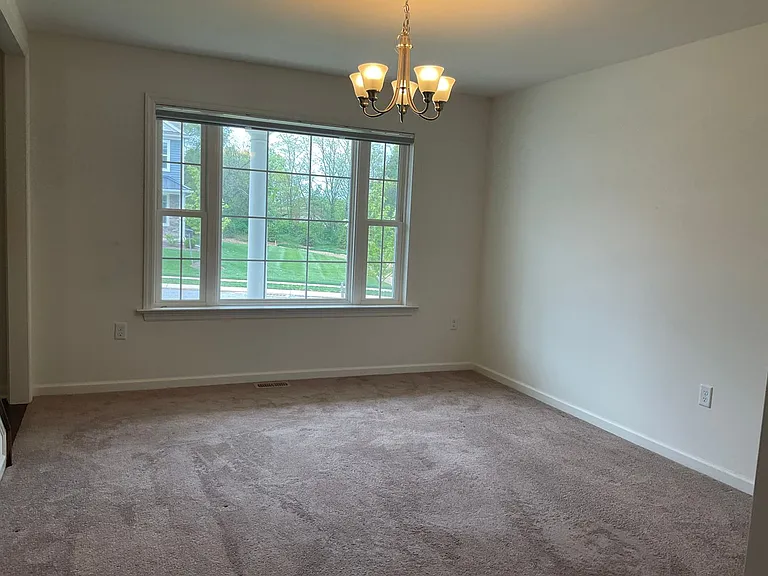 301 Reserve Ln — Photo 12