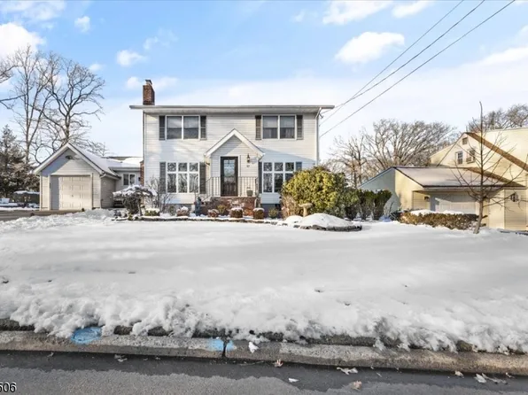 37 Packanack Lake Rd, Wayne Twp., NJ 07470
