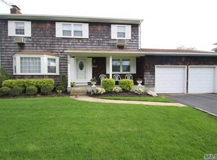 146 Cabot Rd, Massapequa, NY 11758