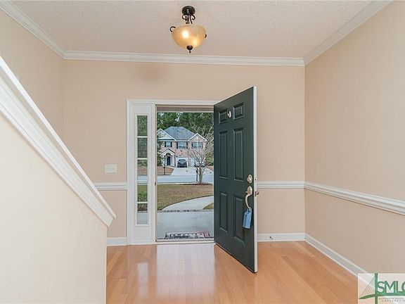 4th image of 216 Pink Dogwood Ln