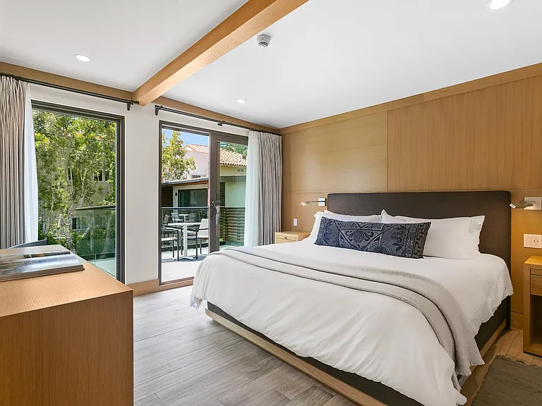 Wide, airy and open feels.
