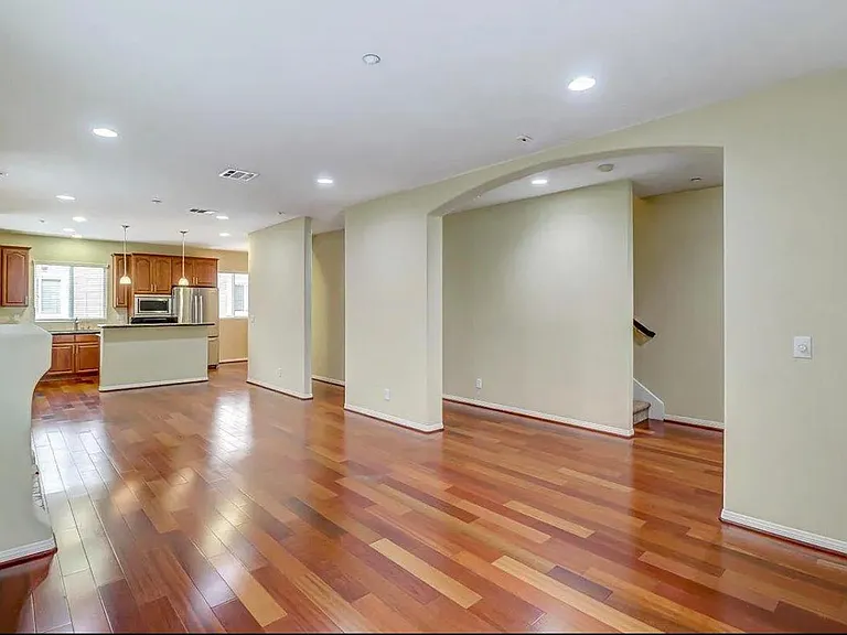 1710B Ruxton Ln — Photo 4