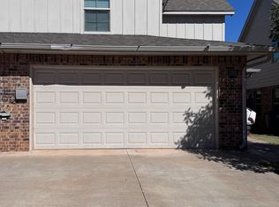 2201 Buena Vida Ln, Edmond, OK 73013