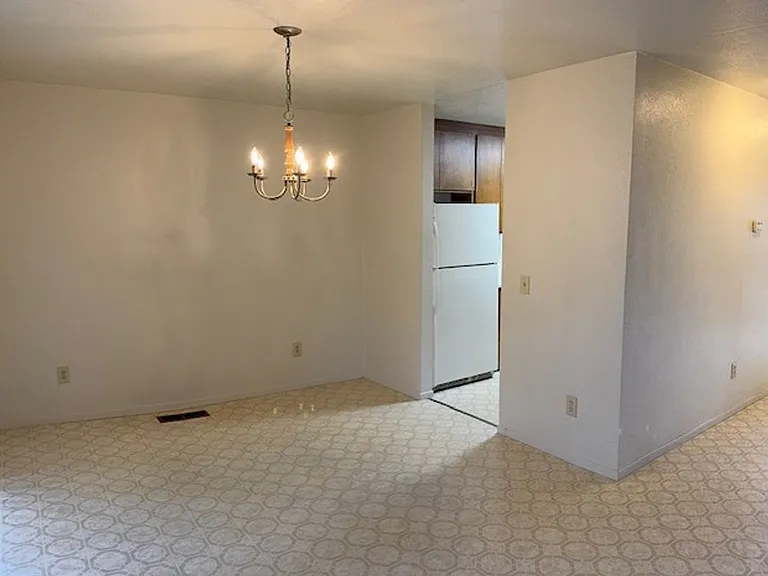 1678 E St — Photo 5