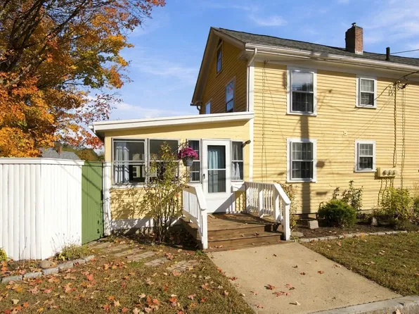 19 LINCOLN Street, Dover, NH 03820
